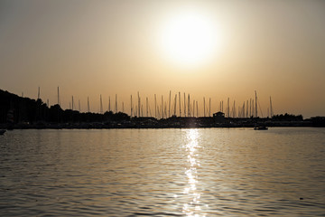 Naklejka premium Harbour in sun set