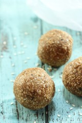 Thala Guli / Homemade Sri Lankan sesame Balls, selective focus