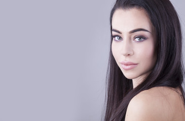Fototapeta premium Beauty shoot. Lovely woman with beautiful blue eyes.