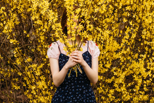 spring foral hide-and-seek
