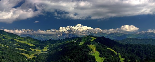 Chaine du Mont blanc vue du Mont chery - obrazy, fototapety, plakaty