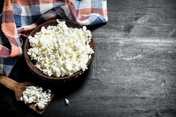 Fresh cottage cheese in a bowl.