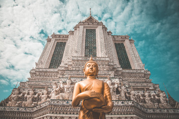 Fototapeta premium Wat Arun in Bangkok Thailand