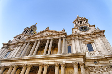 Fototapeta na wymiar London St Paul Cathedral Facade, UK