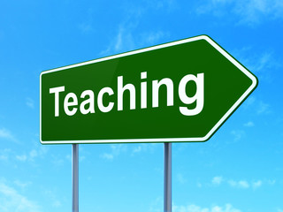 Studying concept: Teaching on green road highway sign, clear blue sky background, 3D rendering