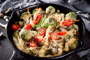 Cheese roasted vegetables with mashed potatoes 
