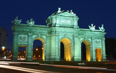 Fototapeta premium Puerta de Alcalá en Madrid
