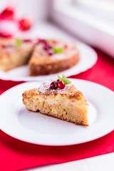 apple pie with berries