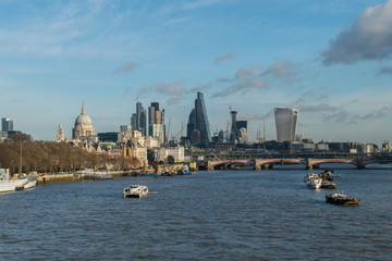 Obraz na płótnie Canvas River Thames And Business Center Cityscape In London, UK.
