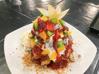 Honey bread toast decorations with ice cream and fruit.soft focus
