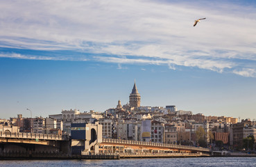 Fototapeta premium Galata Tower, Galata Bridge, Karakoy district and Golden Horn at morning