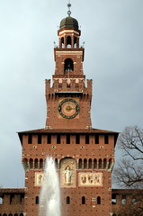 Eingang zum Castello Sforzesco in Mailand