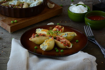 stuffed pasta shells