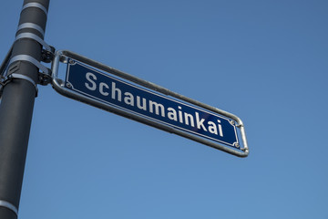 Fototapeta premium street sign schaumainkai in frankfurt