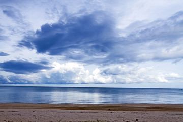 Fototapeta premium Bang Boet Beach with clound before the rain
