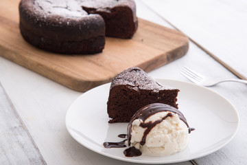 chocolate cake with ice cream