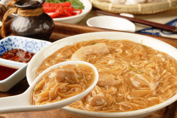Taiwan famous food - pork intestine thin noodles