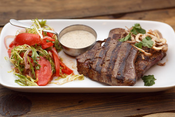 Fried meat with vegetables