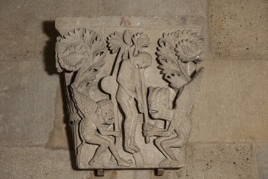 Kapitell "Judas wird erh&auml;ngt", Kathedrale von Autun, Frankreich