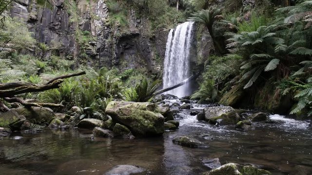 slider shot to the right of hopetoun falls on the great ocean road in victoria, australia