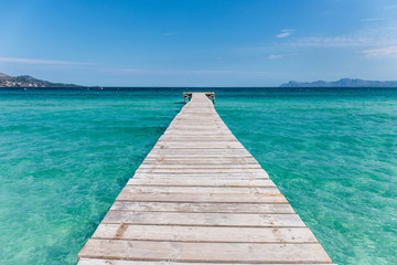 Fototapeta premium Kładka na wymarzonej plaży