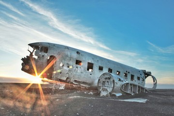 Airplane wreck Iceland sunstar