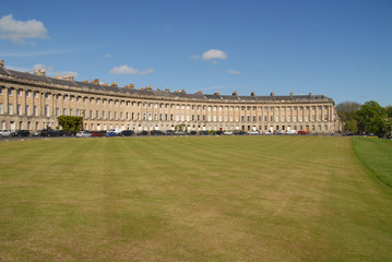 Fototapeta na wymiar The Royal Crescent and lawn in spring, Bath, United Kingdom
