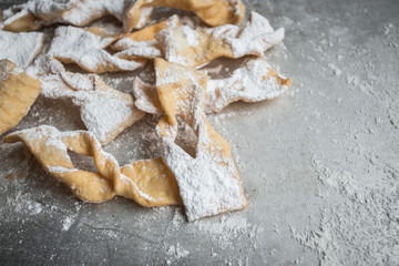 Tradycyjne polskie faworki