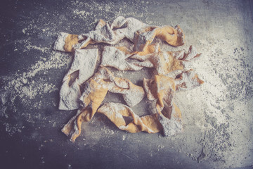 Tradycyjne polskie faworki