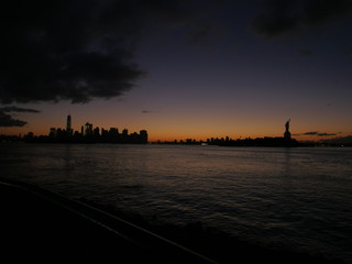 Naklejka premium New York City Sunrise