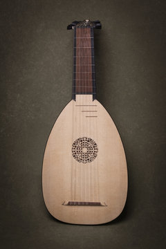 Lute of the 16th century