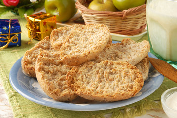 Wheat crackerst on restaurant table   