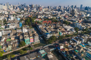 Naklejka premium Cityscape and building of Bangkok in daytime, Bangkok is the capital of Thailand and is a popular tourist destination.