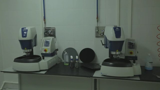 Laboratory for testing rails