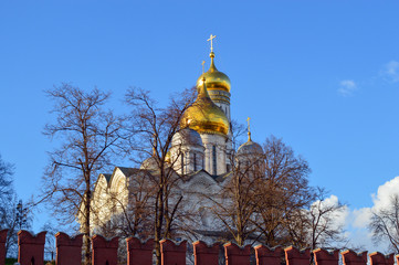 Fototapeta na wymiar Golden domes of Cathedral of the Annunciation in spring, orthodox christian church in Moscow Kremlin, Russia