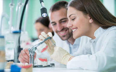 Future dentists, mentors and health technicans in training - 187871369
