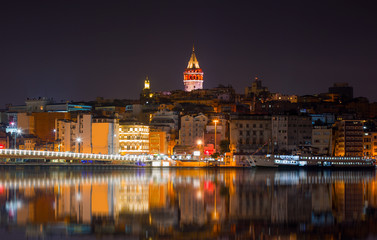Fototapeta na wymiar Galata Tower, Galata Bridge, Karakoy district and Golden Horn at night, istanbul - Turkey