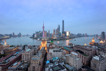 Naklejka premium Shanghai skyline and cityscape at night