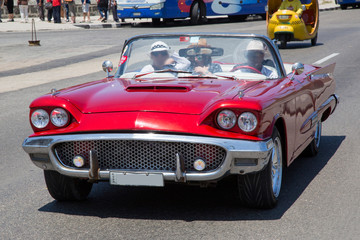 Wunderschöner Oldtimer auf Kuba