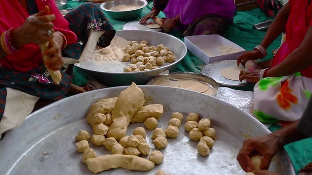 Chapati Or Tanturi Roti

