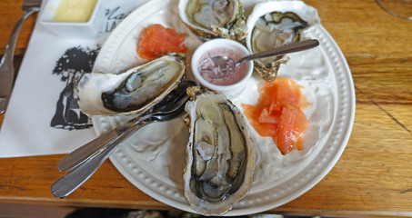 assiette d'huitres