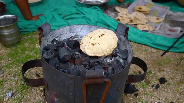 Chapati Or Tanturi Roti

