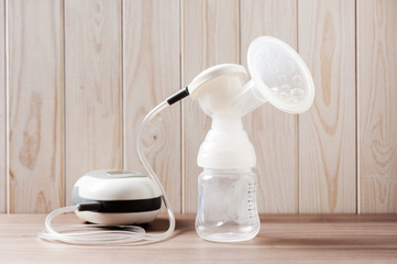 Breast pump set (without milk)