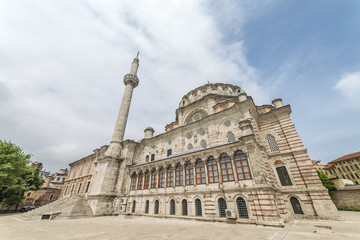 Fototapeta na wymiar Laleli Mosque Exterior (Laleli Camii), Istanbul, Turkey