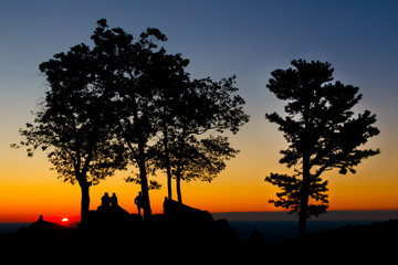 Fototapeta na wymiar Sunrise Gazers at Shenandoah National Park