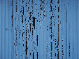 塗装の剥げた波板