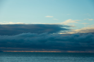 海と雲