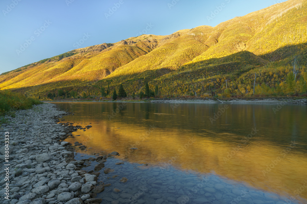 Wall mural Fall in Montana