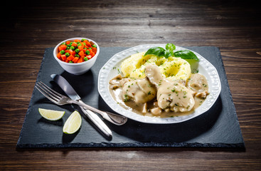 Chicken legs with boiled potatoes