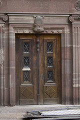 Tür in einer Altstadt